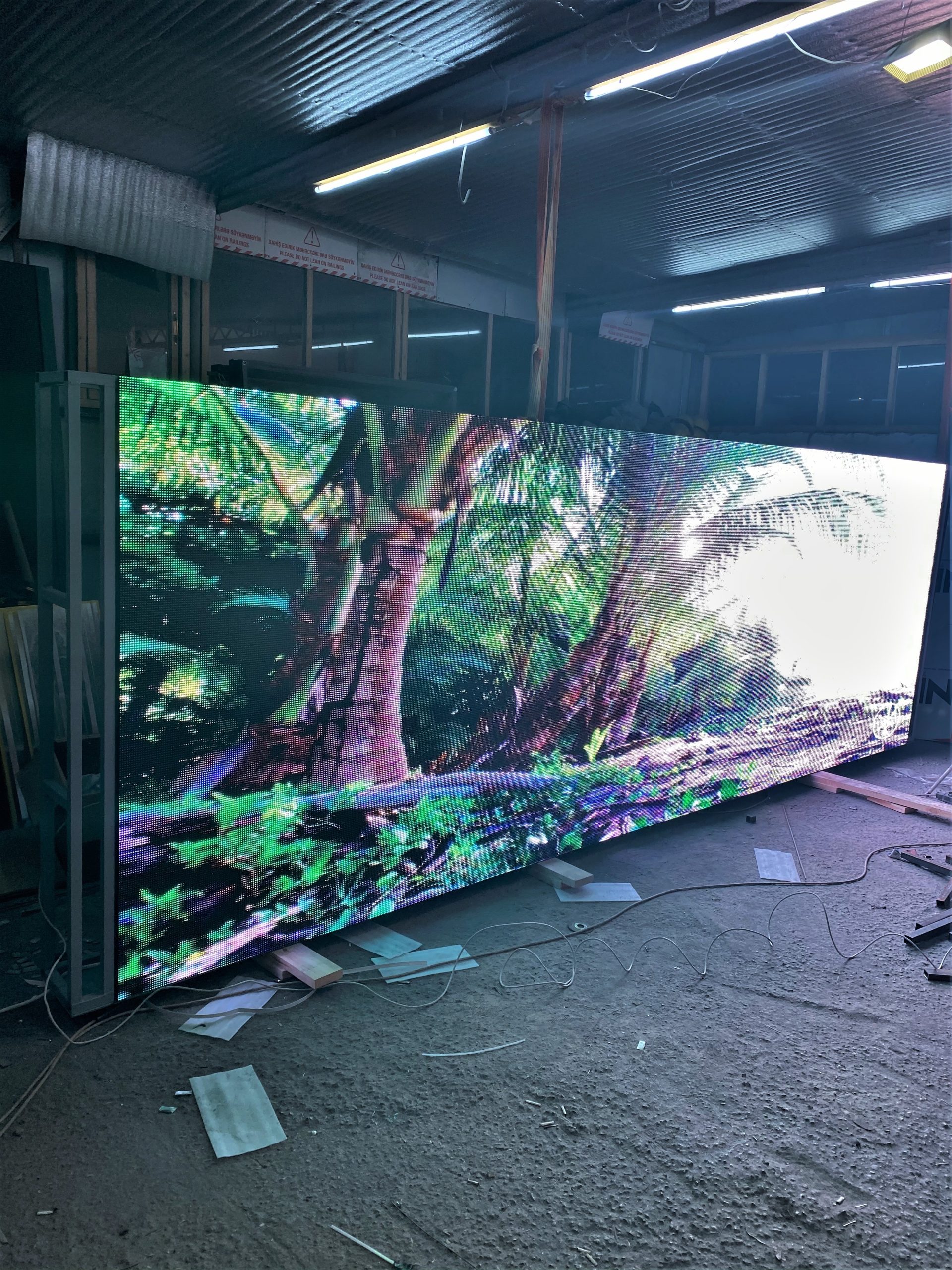 Brend Mağaza Vitrin LED Display